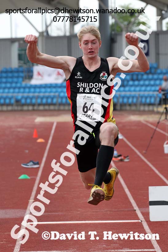 Mens  senior triple jump Northern Senior and Under-20s Track and Field Champs., Manchester. Photo: David T. Hewitson/Sports for All Pics